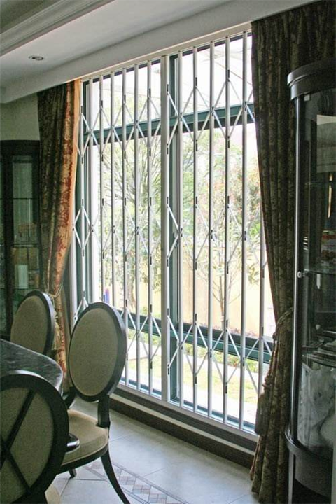 晉江室內(nèi)防護(hù)窗安裝指南與福鼎室內(nèi)防護(hù)窗廠價直銷服務(wù)介紹